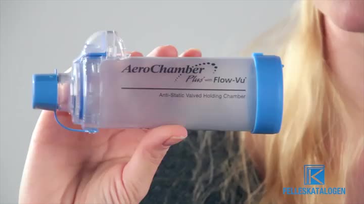 Instruksjonsfilm for bruk av AeroChamber Flow-Vu uten maske.