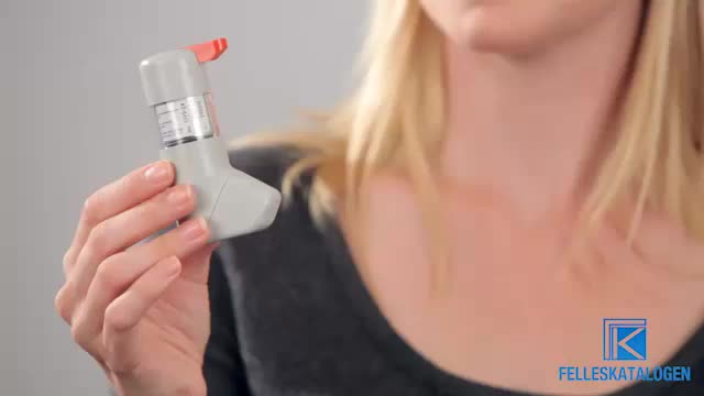 Instruksjonsfilm for klargjøring av Autohaler-inhalator
med oppløsning før bruk.